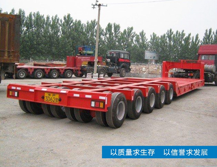 低平板半挂车